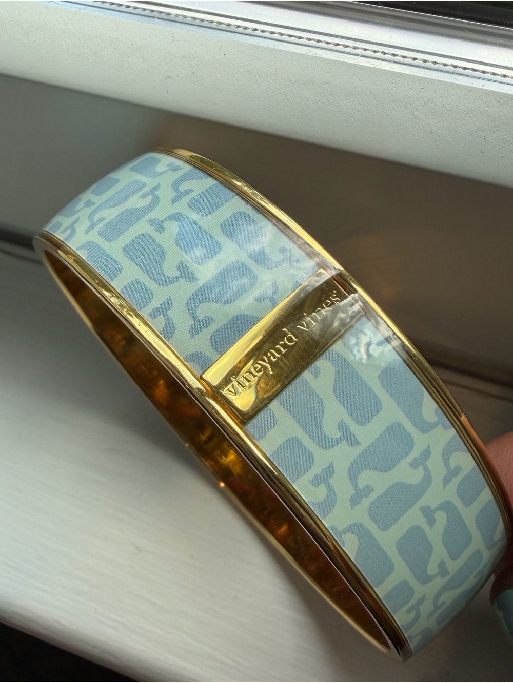 Vineyard Vines Light Blue Whale Print Gold-Trim Bangle